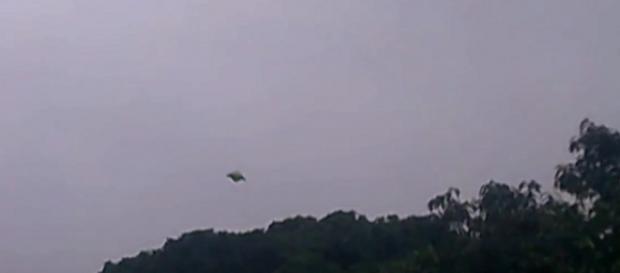 Ufo: avvistamento da parte di una donna in Brasile Ufo: avvistamento da parte di una donna in Brasile