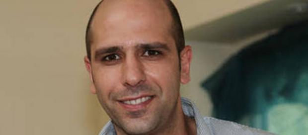 Un primo piano di Checco Zalone Un primo piano di Checco Zalone