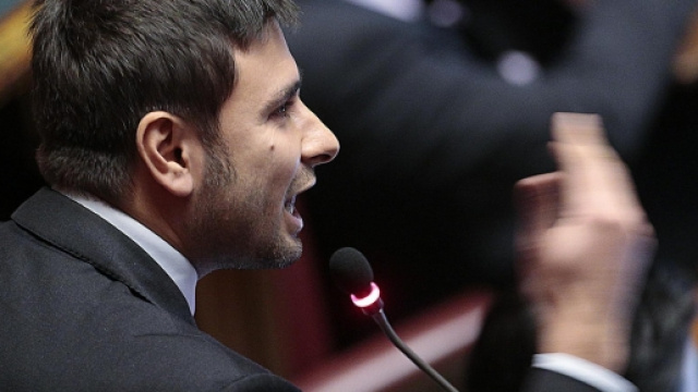 Di Battista replica alle accuse del Pd