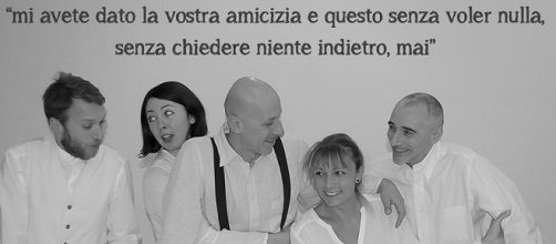 Il cast della commedia in scena a Torino