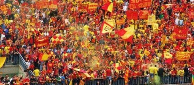 Domenica al "Via del mare" si gioca Lecce- Reggina. Domenica al "Via del mare" si gioca Lecce- Reggina.