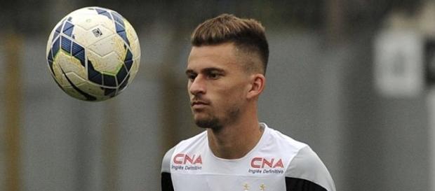 Lucas Lima, meio campista do Santos Lucas Lima, meio campista do Santos