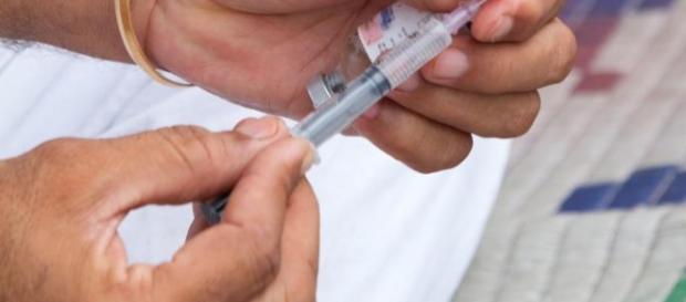 Infractorii sexuali din Indonezia riscă să fie castrați sau executați Infractorii sexuali din Indonezia riscă să fie castrați sau executați