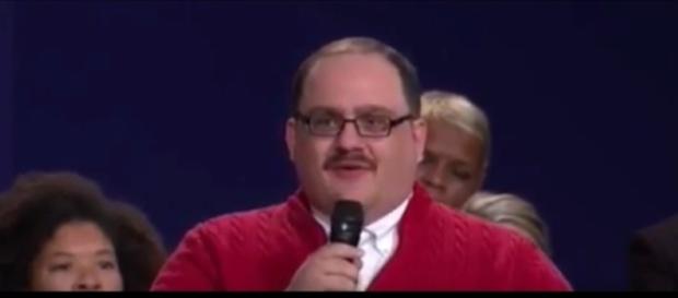 Ken Bone, la star du deuxième débat électoral américain. Ken Bone, la star du deuxième débat électoral américain.