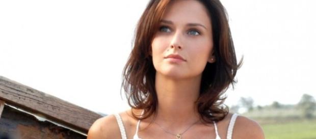 Le tre rose di Eva sul set della quarta stagione: il ritorno a ... - kataweb.it Le tre rose di Eva sul set della quarta stagione: il ritorno a ... - kataweb.it