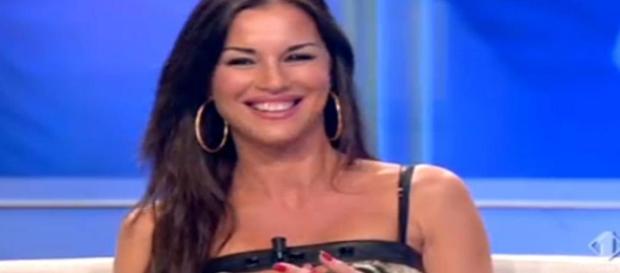 Melissa Satta, Francesca Brienza e Antonella Mosetti, look sexy a ... - melty.it Melissa Satta, Francesca Brienza e Antonella Mosetti, look sexy a ... - melty.it