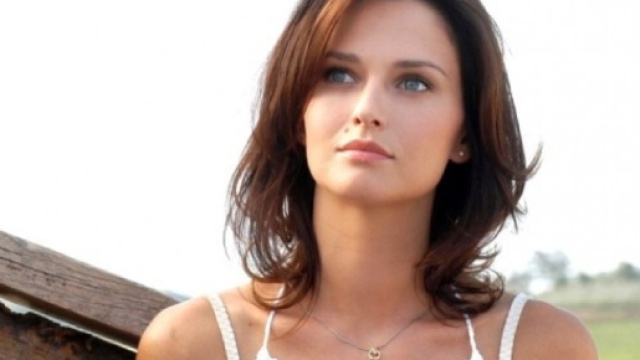 Le tre rose di Eva sul set della quarta stagione: il ritorno a ... - kataweb.it