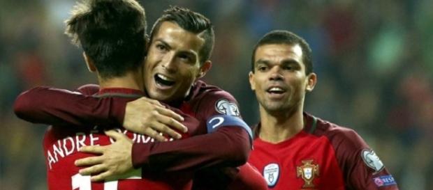 Cristiano Ronaldo vuelve a sonreír con Portugal. Fotografía: EFE Cristiano Ronaldo vuelve a sonreír con Portugal. Fotografía: EFE