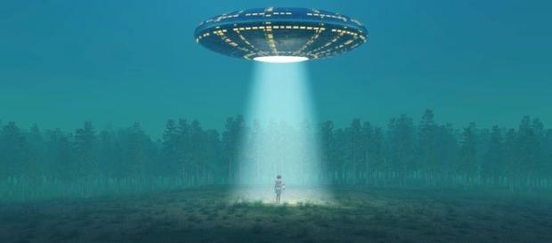 O alerta de Stephen Hawking que ninguém esperava sobre vida extraterrestre O alerta de Stephen Hawking que ninguém esperava sobre vida extraterrestre
