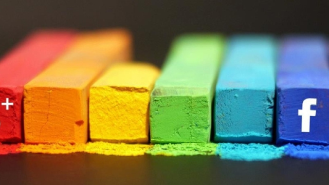 Facebook: aperto Workplace, il social dedicato alle aziende.