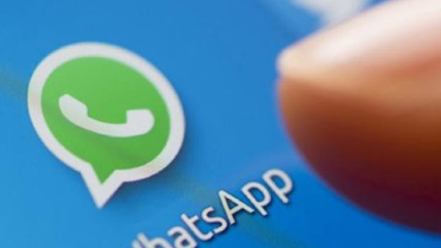 Whatsapp - vietate le chat di gruppo delle classi. Sono pericolose.