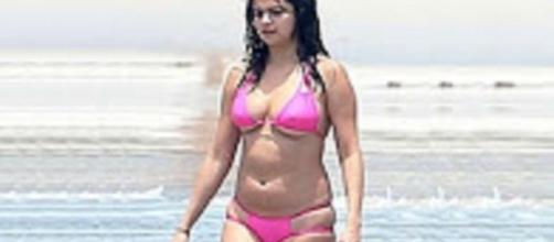 "Selena Gomez's Self Esteem Crushed After Being Fat Shamed" Youtube Hollywood Backstage