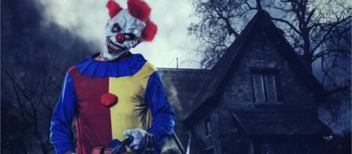 La mania dei killer clown colpisce anche l'Inghilterra.