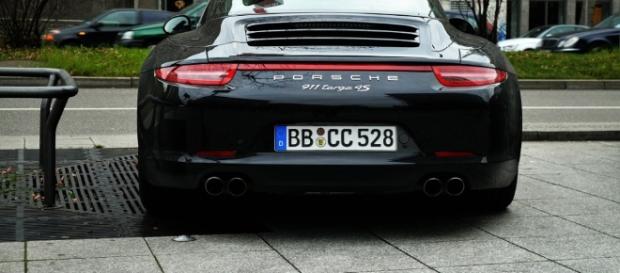 Auto con targa bulgara per non pagare il bollo auto. Auto con targa bulgara per non pagare il bollo auto.