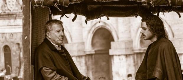 Dustin Hoffman e Richard Madden, Giovanni e Cosimo de' Medici nella serie che debutterà sulla Rai il prossimo lunedì Dustin Hoffman e Richard Madden, Giovanni e Cosimo de' Medici nella serie che debutterà sulla Rai il prossimo lunedì