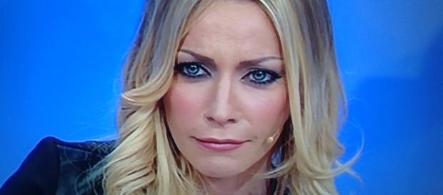 Karina ha criticato il comportamento di Andrea Damante. Karina ha criticato il comportamento di Andrea Damante.