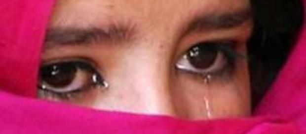 Venezia, sposa-bambina rom si ribella e scappa: ha 14 anni. "Era ... - leggo.it Venezia, sposa-bambina rom si ribella e scappa: ha 14 anni. "Era ... - leggo.it