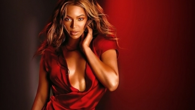 A volte l'abuso di photoshop causa problemi alle vip