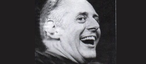 Dario Fo in una scena di "Mistero Buffo".