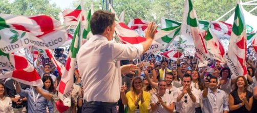 Il premier Matteo Renzi onnipresente nella campagna pro Referendum