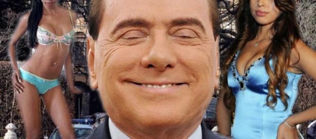 Berlusconi non accetta le donne che vanno con uomini di colore Berlusconi non accetta le donne che vanno con uomini di colore