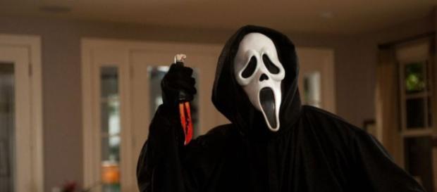 Halloween : Les plus gros clichés des films d'horreur des années 90 - programme-tv.net Halloween : Les plus gros clichés des films d'horreur des années 90 - programme-tv.net