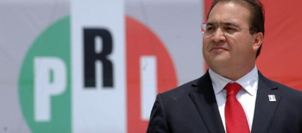 Incluso el PRI ya le dio la espalda a Javier Duarte de Ochoa Incluso el PRI ya le dio la espalda a Javier Duarte de Ochoa