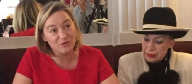 Ludovine de La Rochère, présidente de la Manif pour tous, et Geneviève de Fontenay. Ludovine de La Rochère, présidente de la Manif pour tous, et Geneviève de Fontenay.