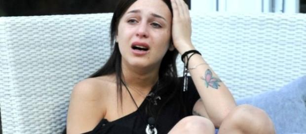 Grande Fratello Vip: Asia Nuccetelli convinta che Giulia sia invidiosa di lei. Grande Fratello Vip: Asia Nuccetelli convinta che Giulia sia invidiosa di lei.