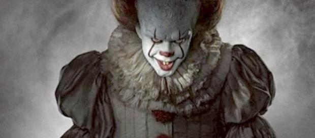 O palhaço assustador Pennywise no remake do filme 'It a Coisa', que estreia em 2017 O palhaço assustador Pennywise no remake do filme 'It a Coisa', que estreia em 2017
