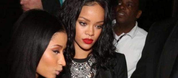 Rihanna estava morrendo de ciúmes de Nicki Rihanna estava morrendo de ciúmes de Nicki