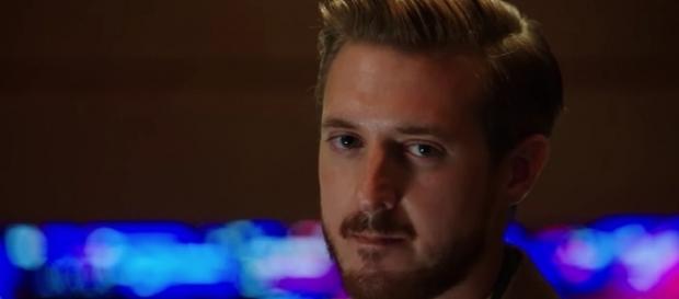 Rip Hunter (Arthur Darvill) in "Legends of Tomorrow"/Photo via screencap, "Legends of Tomorrow" Rip Hunter (Arthur Darvill) in "Legends of Tomorrow"/Photo via screencap, "Legends of Tomorrow"