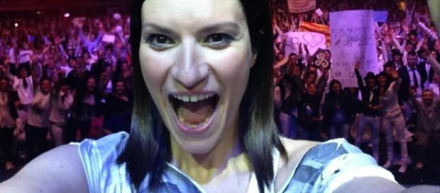 Sanremo 2016 | Laura Pausini ospite - tvblog.it Sanremo 2016 | Laura Pausini ospite - tvblog.it
