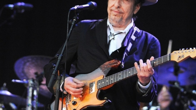Bob Dylan Sets Fall Tour Following Desert Trip Mega-Fest - Rolling ... - rollingstone.com