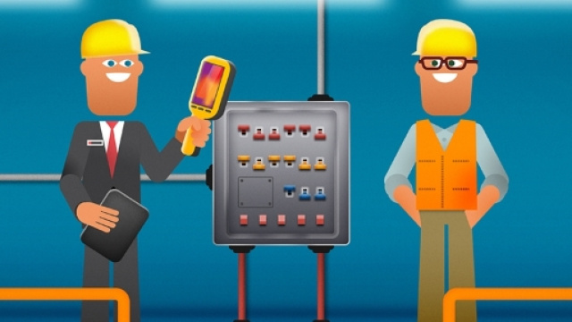 I tecnici della Repower illustrano l'aaparecchiatura green Wanda