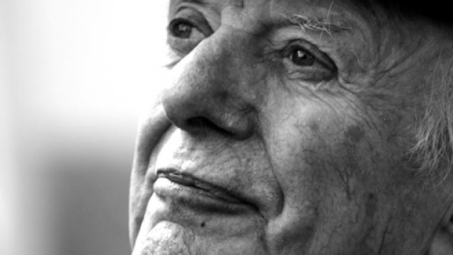 "L'uomo senza idee, come diceva Voltaire, è un imbecille"