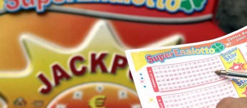 Estrazioni SuperEnalotto e Lotto del 18 ottobre 2016.