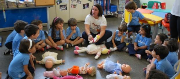 A sexualidade infantil existe e precisa ser debatida. Para isso, é preciso ter em mente que ela é diferente daquela dos adultos A sexualidade infantil existe e precisa ser debatida. Para isso, é preciso ter em mente que ela é diferente daquela dos adultos