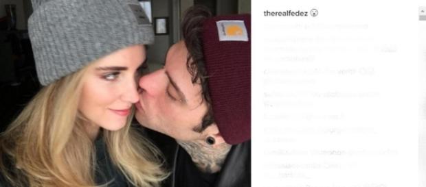 Fedez-Ferragni, è social il loro primo bacio. Fedez-Ferragni, è social il loro primo bacio.