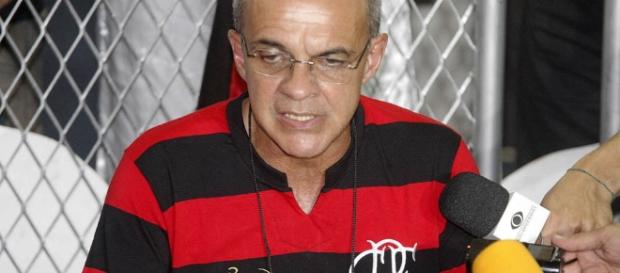 Presidente do Fla detona arbitragem Presidente do Fla detona arbitragem