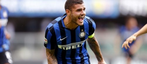Mauro Icardi, centravanti e capitano dell'Inter, contestato dalla Curva Nord sotto casa sua - eurosport.com