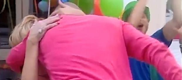 GF VIP: Bacio fra Valeria e Stefano GF VIP: Bacio fra Valeria e Stefano