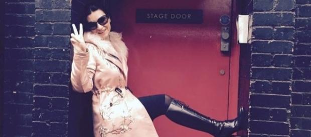 Laura Pausini a Londra, nel "Stage Door". Laura Pausini a Londra, nel "Stage Door".