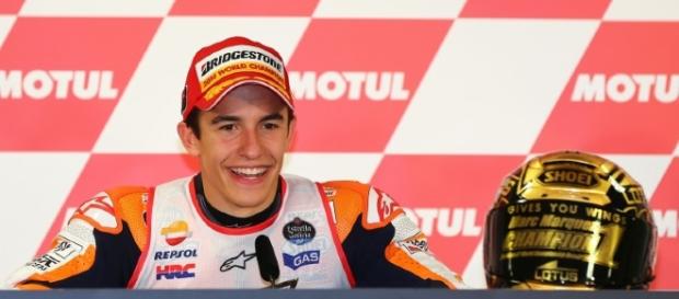 Marc Márquez en rueda de prensa después de ganar en MotoGp en Motegi y hacerse con el campeonato mundial por tercera vez Marc Márquez en rueda de prensa después de ganar en MotoGp en Motegi y hacerse con el campeonato mundial por tercera vez