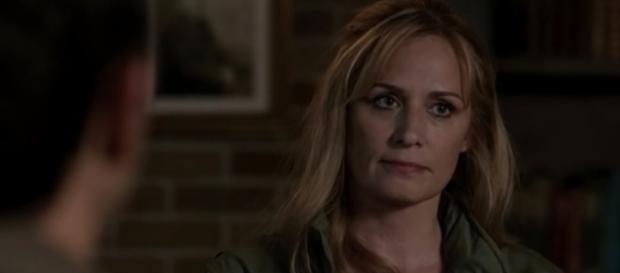 Mary Winchester (Samantha Smith) in "Supernatural"/Photo via screencap, "Supernatural" Mary Winchester (Samantha Smith) in "Supernatural"/Photo via screencap, "Supernatural"
