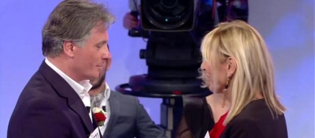 Uomini e Donne: Giorgio Manetti e Gemma Galgani protagonisti del trono over. Uomini e Donne: Giorgio Manetti e Gemma Galgani protagonisti del trono over.