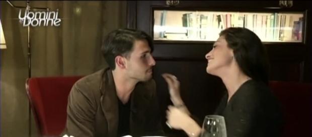 Ludovica rivela la verità sui suoi messaggi social Ludovica rivela la verità sui suoi messaggi social