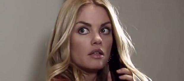 Maxie attacked when mistake for Claudette via YouTube 9 Saturns Maxie attacked when mistake for Claudette via YouTube 9 Saturns