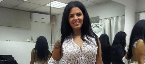 Tatiana veste-se de noiva para o casamento. Tatiana veste-se de noiva para o casamento.