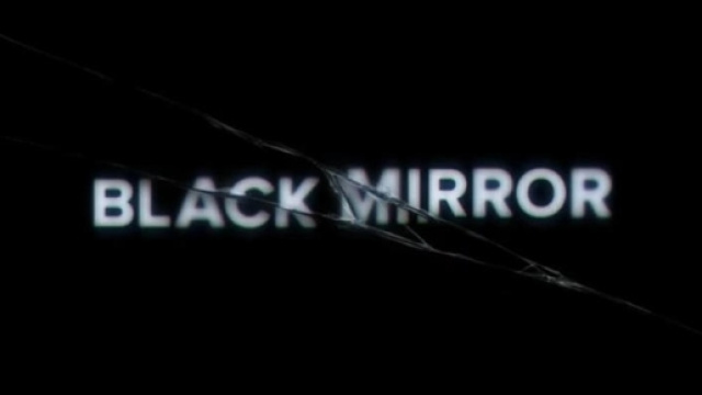 Black Mirror. Lo schermo nero incrinato.